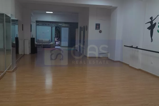 Jepet dyqan me qera ne Bllokun "Cabej",Ish Misto Mame.