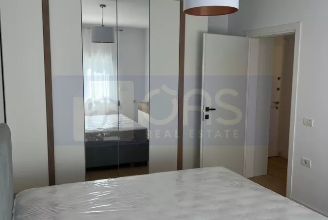 Jepet apartament me qera 2+1 tek Bulevardi Zogu 1, rruga "Maliq Muco".