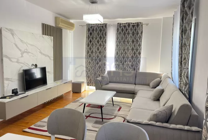 Jepet me qera apartament 2+1+2 ne Fresk.