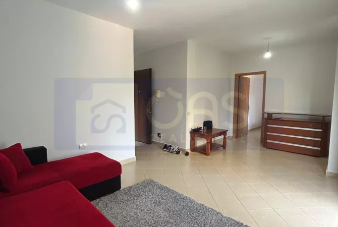 Jepet apartament me qera 1+1+Ballkon ne Fresk, rruga "Muhamed Deliu".