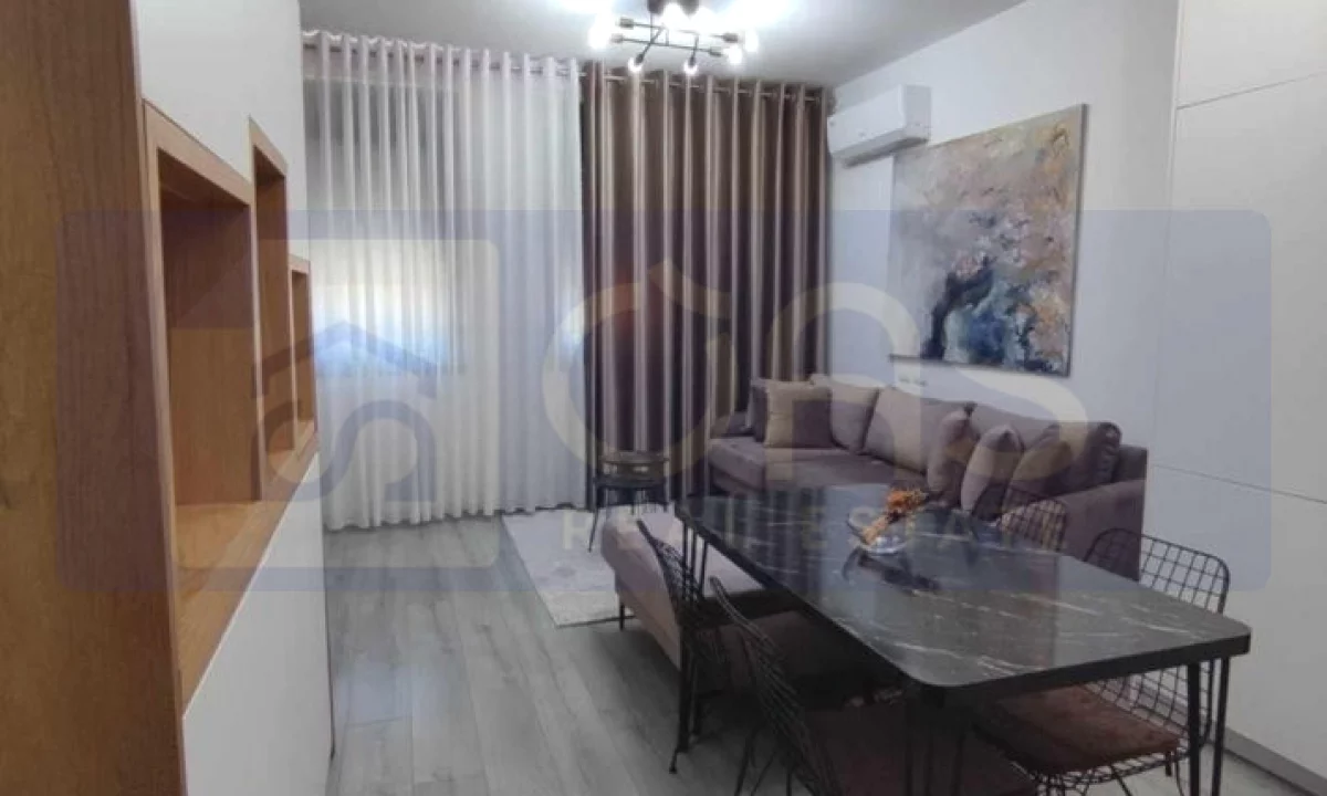 Shtepi me qera Apartament ne Tirane, 1+1, Mobilimi E mobiluar, Pagesa 450  Euro.