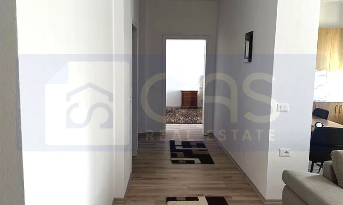 Shtepi me qera Shtepi Private ne Tirane, 3+1, Mobilimi E mobiluar, Pagesa 700  Euro.