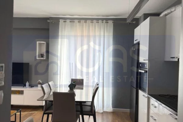 Shtepi me qera Apartament ne Tirane, 2+1, Mobilimi E mobiluar, Pagesa 800  Euro.