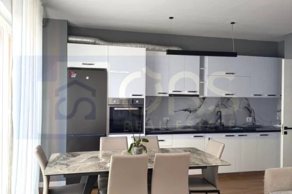 Shtepi me qera Apartament ne Tirane, 2+1, Mobilimi E mobiluar, Pagesa 800  Euro.