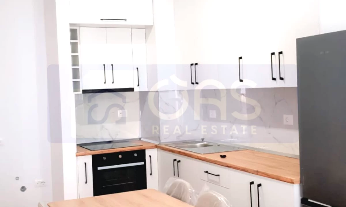 Shtepi me qera Apartament ne Tirane, 1+1, Mobilimi E mobiluar, Pagesa 450  Euro.