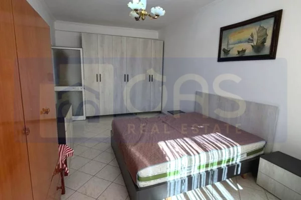 Shtepi me qera Apartament ne Tirane, 1+1, Mobilimi E mobiluar, Pagesa 40,000  Leke.