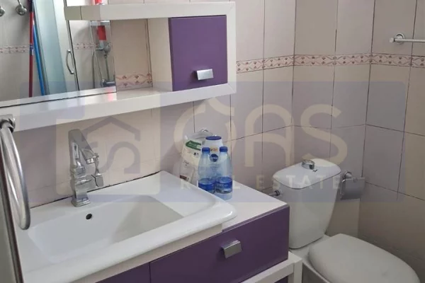 Shtepi me qera Apartament ne Tirane, 1+1, Mobilimi E mobiluar, Pagesa 42,000  Leke.