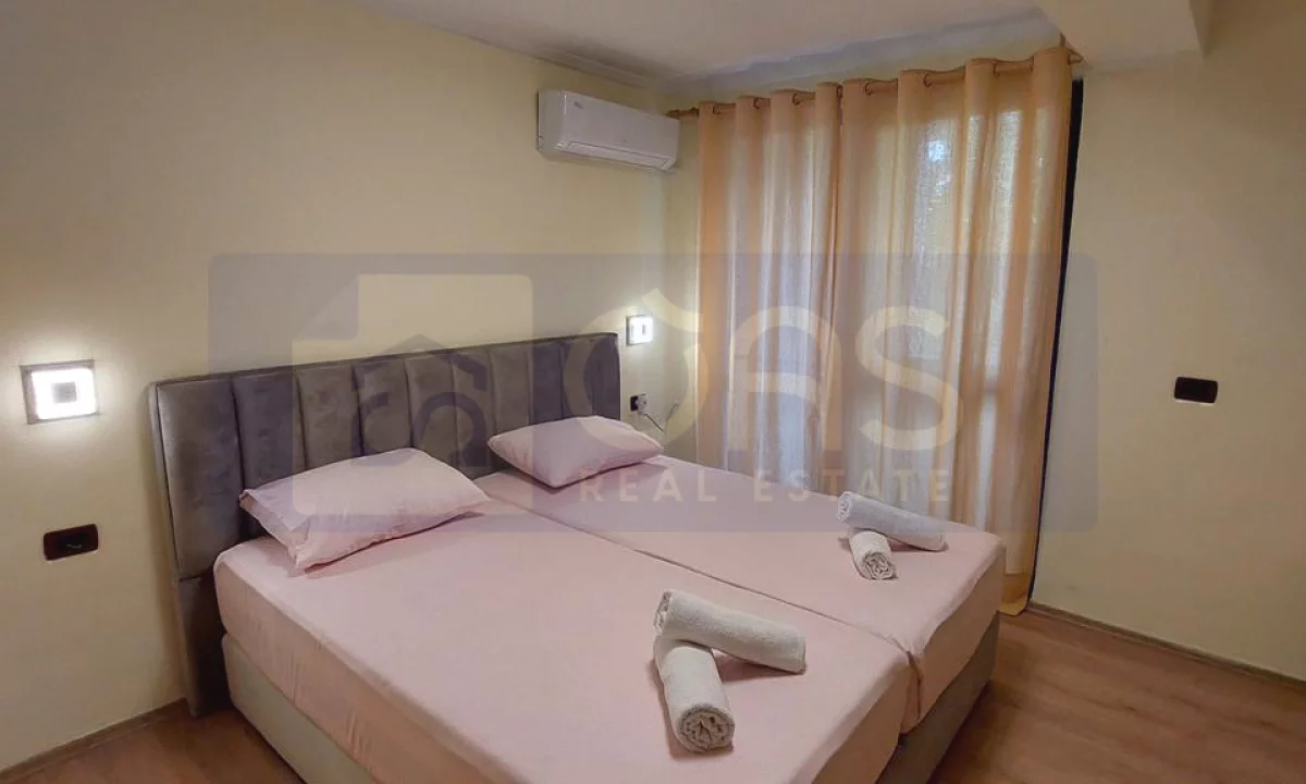 Shtepi ne shitje Apartament ne Tirane, 2+1, Mobilimi E mobiluar, Pagesa 283,000  Euro.