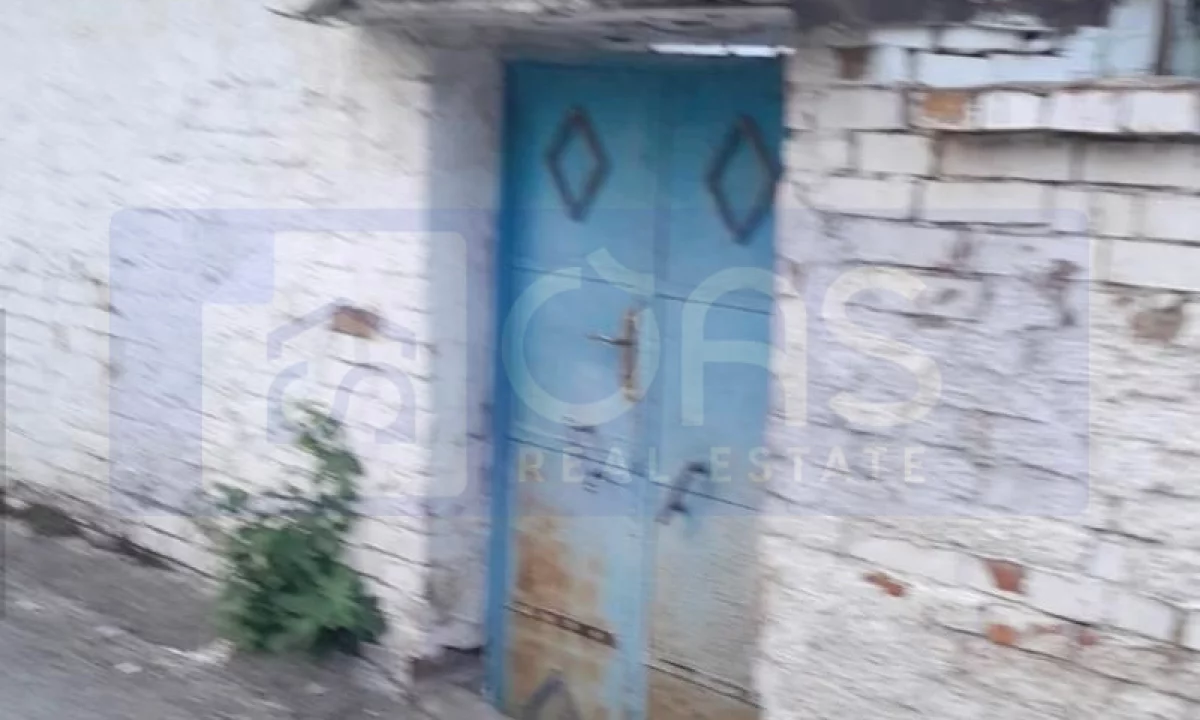 Casa privata/Indipendente in vendita a Tirana 2+1, SemiArredato