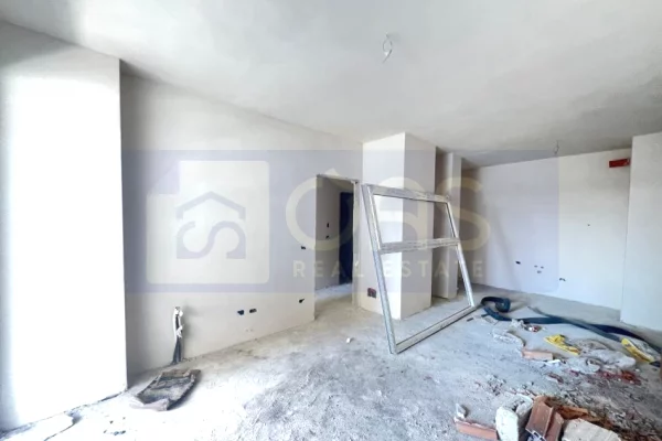 Shtepi ne shitje Apartament ne Tirane, 2+1, Mobilimi Bosh, pa mobiluar, Pagesa 120,000  Euro.