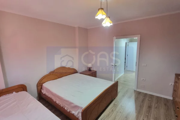 Shtepi ne shitje Apartament ne Tirane, 1+1, Mobilimi E mobiluar, Pagesa 125,000  Euro.