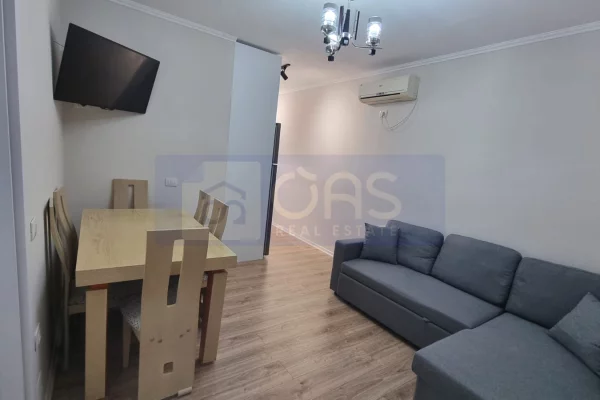 Shtepi ne shitje Apartament ne Tirane, 1+1, Mobilimi E mobiluar, Pagesa 125,000  Euro.