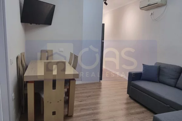 Shtepi ne shitje Apartament ne Tirane, 1+1, Mobilimi E mobiluar, Pagesa 125,000  Euro.
