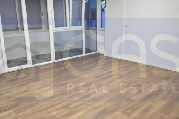 Shitet apartament 2+1+2 ne Qender. 218.000 euro
