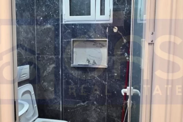 Shtepi ne shitje Apartament ne Tirane, 2+1, Mobilimi Pjeserisht e mobiluar, Pagesa 218,000  Euro.