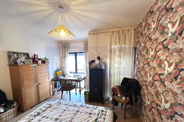 Shitet apartament 2+1 tek Vila Gold. 205.000 euro