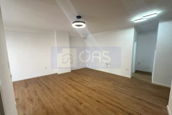 Shtepi ne shitje Apartament ne Tirane, 2+1, Mobilimi Pjeserisht e mobiluar, Pagesa 150,000  Euro.