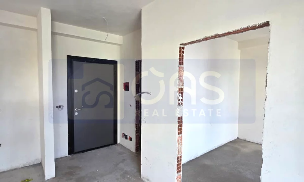 Appartamento in vendita a Tirana 1+1, Vuoto