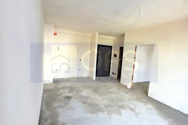 Appartamento in vendita a Tirana 1+1, Vuoto