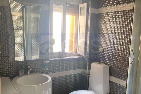 Shtepi me qera Apartament ne Tirane, 1+1, Mobilimi E mobiluar, Pagesa 500  Euro.