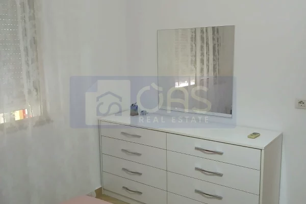 Shtepi me qera Apartament ne Tirane, 2+1, Mobilimi E mobiluar, Pagesa 500  Euro.