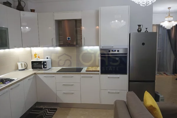 Shtepi me qera Apartament ne Tirane, 2+1, Mobilimi E mobiluar, Pagesa 500  Euro.