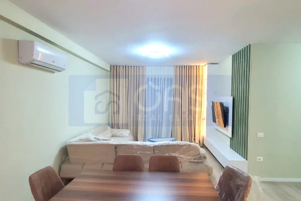 Shtepi me qera Apartament ne Tirane, 2+1, Mobilimi E mobiluar, Pagesa 1,200  Euro.