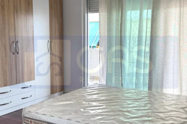 Shtepi me qera Apartament ne Tirane, 2+1, Mobilimi E mobiluar, Pagesa 700  Euro.