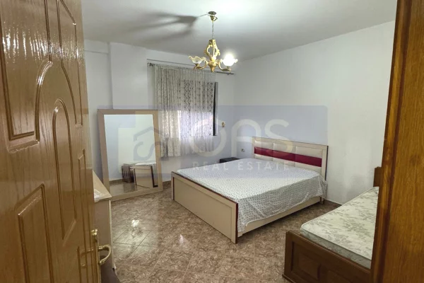Shtepi me qera Apartament ne Tirane, 2+1, Mobilimi E mobiluar, Pagesa 450  Euro.
