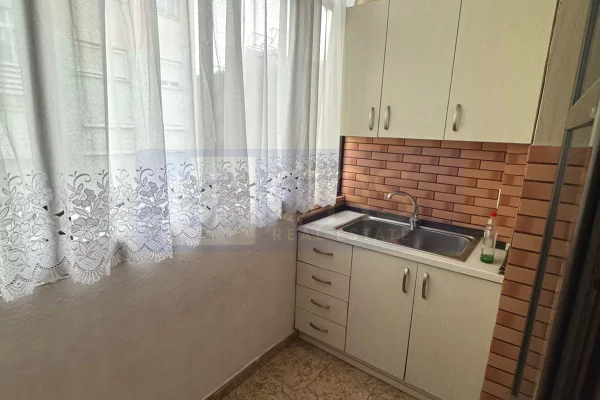 Shtepi me qera Apartament ne Tirane, 2+1, Mobilimi E mobiluar, Pagesa 450  Euro.