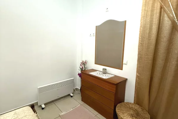 Shtepi me qera Apartament ne Tirane, 2+1, Mobilimi E mobiluar, Pagesa 550  Euro.