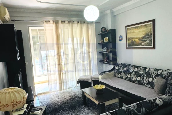 Shtepi me qera Apartament ne Tirane, 2+1, Mobilimi E mobiluar, Pagesa 550  Euro.