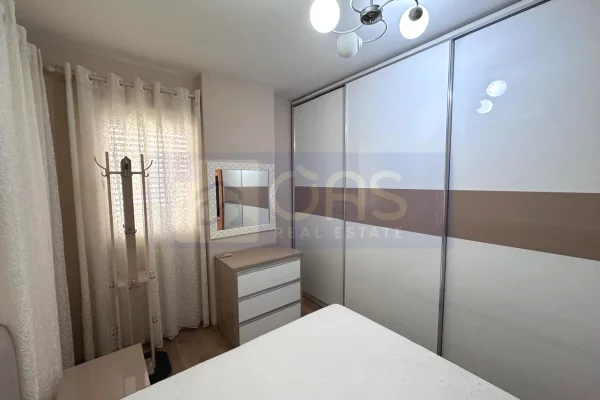 Shtepi me qera Apartament ne Tirane, 1+1, Mobilimi E mobiluar, Pagesa 520  Euro.