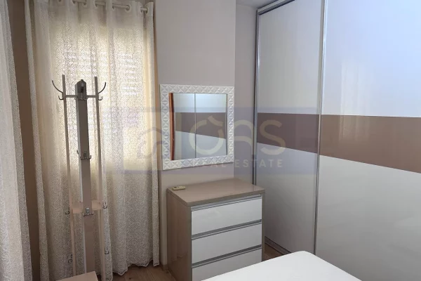 Shtepi me qera Apartament ne Tirane, 1+1, Mobilimi E mobiluar, Pagesa 520  Euro.