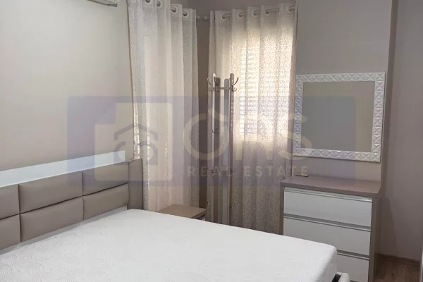 Shtepi me qera Apartament ne Tirane, 1+1, Mobilimi E mobiluar, Pagesa 520  Euro.
