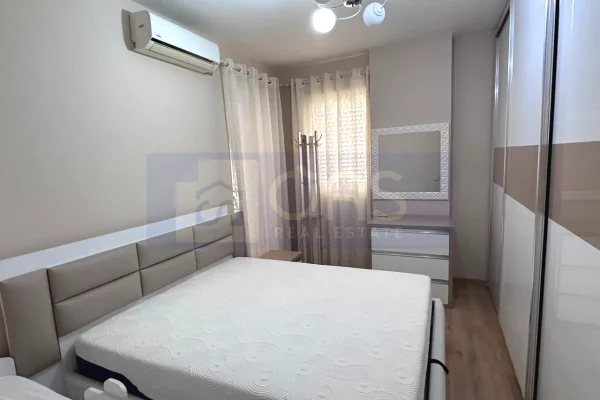 Shtepi me qera Apartament ne Tirane, 1+1, Mobilimi E mobiluar, Pagesa 520  Euro.