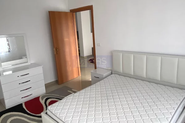 Shtepi me qera Apartament ne Tirane, 1+1, Mobilimi E mobiluar, Pagesa 400  Euro.
