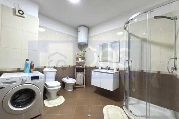 Shtepi me qera Apartament ne Tirane, 1+1, Mobilimi E mobiluar, Pagesa 750  Euro.