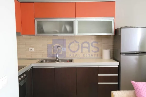 Appartamento in affitto a Tirana 1+1, Arredato