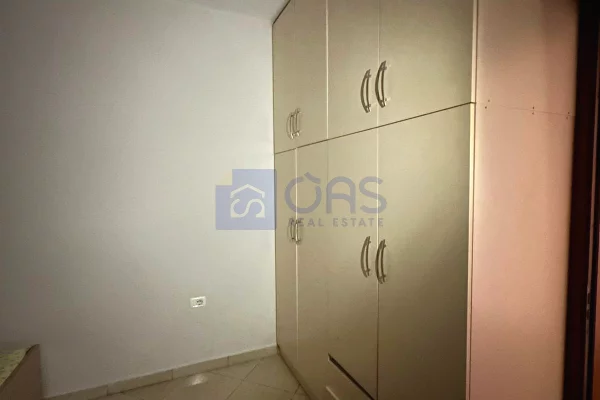 Shtepi me qera Apartament ne Tirane, 2+1, Mobilimi E mobiluar, Pagesa 55,000  Leke.
