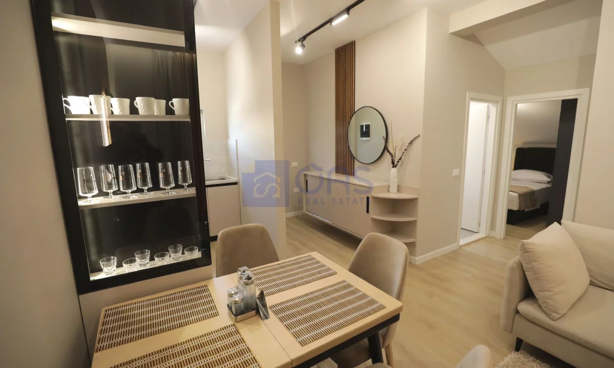 Shtepi me qera Apartament ne Tirane, 2+1, Mobilimi E mobiluar, Pagesa 68,000  Leke.