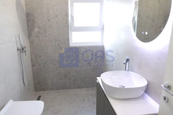 Shtepi me qera Apartament ne Tirane, 2+1, Mobilimi E mobiluar, Pagesa 68,000  Leke.