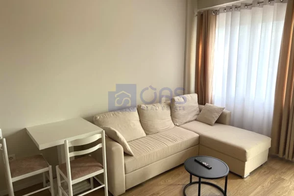 Shtepi me qera Apartament ne Tirane, 1+1, Mobilimi E mobiluar, Pagesa 550  Euro.
