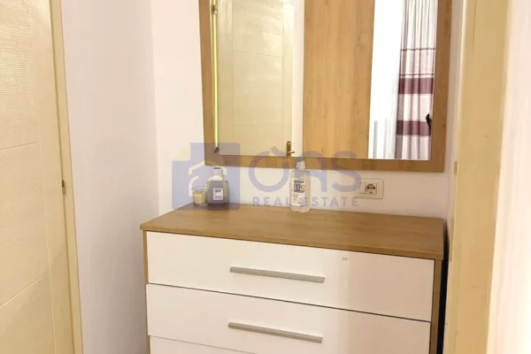 Shtepi me qera Apartament ne Tirane, 2+1, Mobilimi E mobiluar, Pagesa 600  Euro.