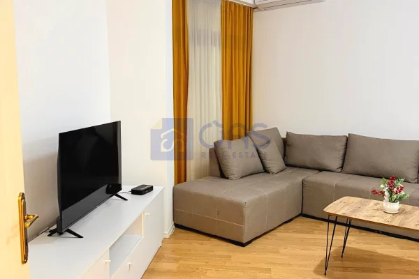 Shtepi me qera Apartament ne Tirane, 2+1, Mobilimi E mobiluar, Pagesa 600  Euro.