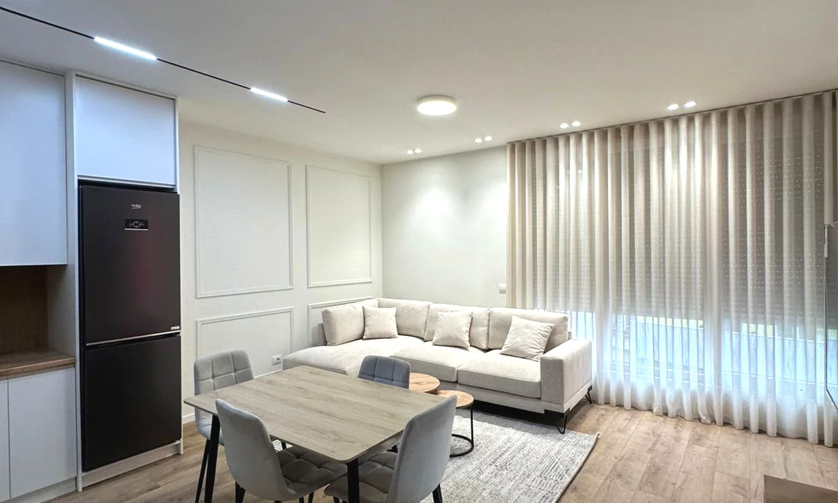 Shtepi me qera Apartament ne Tirane, 1+1, Mobilimi E mobiluar, Pagesa 60,000  Leke.