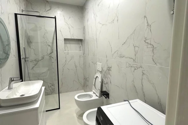 Shtepi me qera Apartament ne Tirane, 1+1, Mobilimi E mobiluar, Pagesa 60,000  Leke.