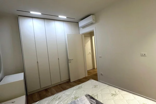 Shtepi me qera Apartament ne Tirane, 1+1, Mobilimi E mobiluar, Pagesa 60,000  Leke.