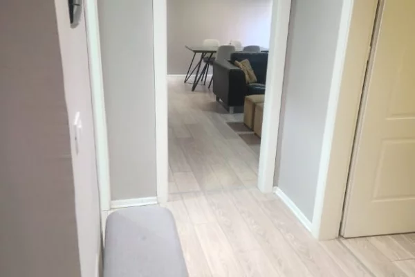 Shtepi me qera Apartament ne Tirane, 1+1, Mobilimi E mobiluar, Pagesa 65,000  Leke.