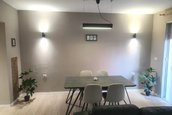 Shtepi me qera Apartament ne Tirane, 1+1, Mobilimi E mobiluar, Pagesa 65,000  Leke.